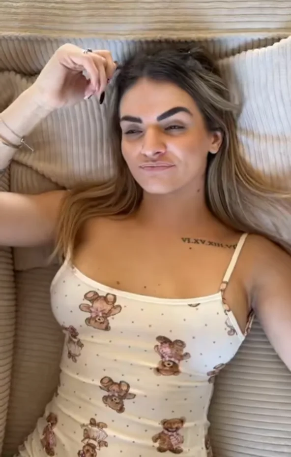 Sedielle Avane, 26