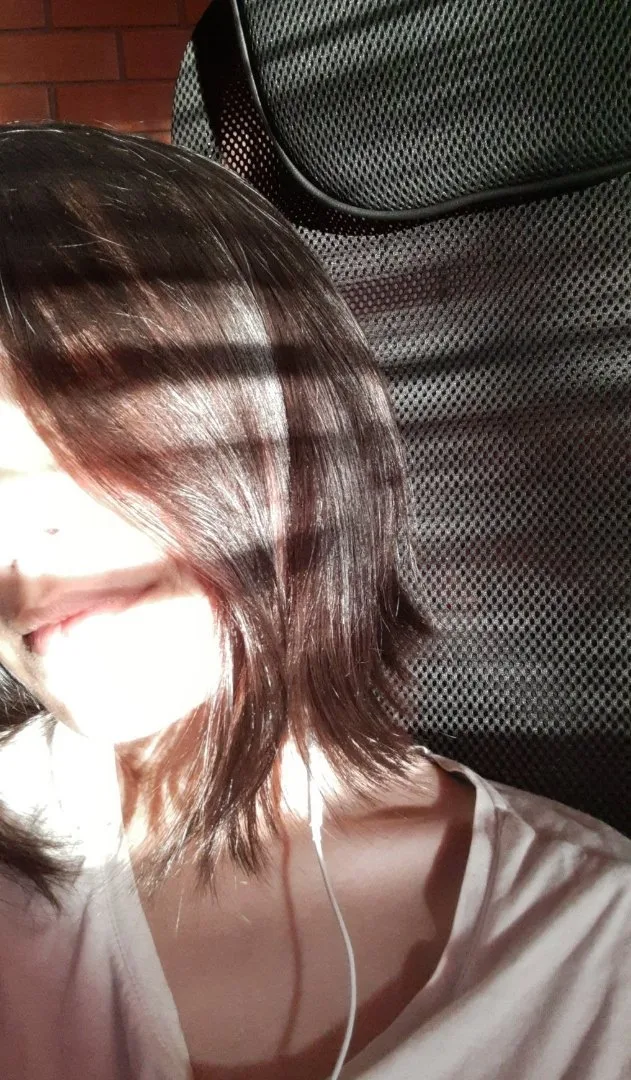 Sasha, 25