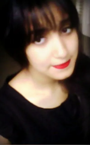 sana yasmin, 32