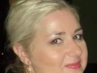 Dr Ella, 52