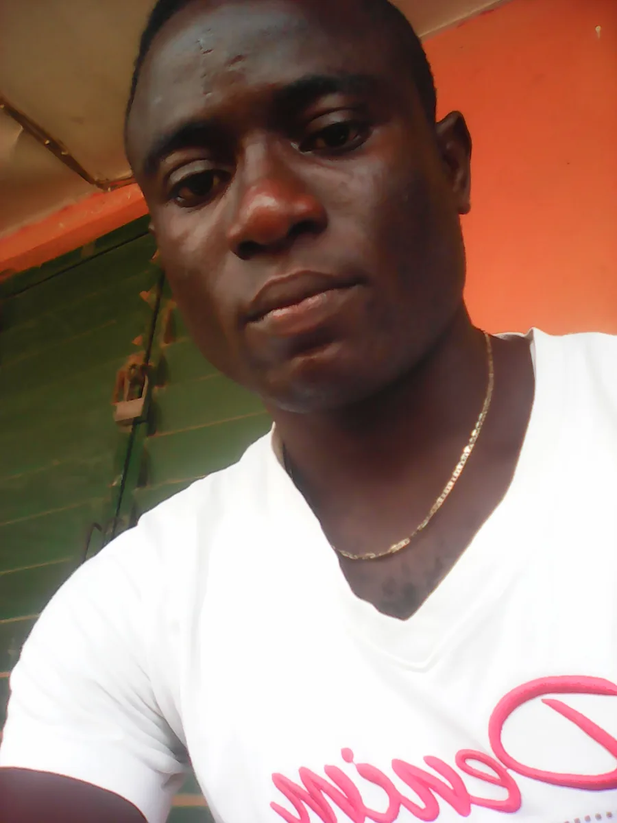 christo black, 40