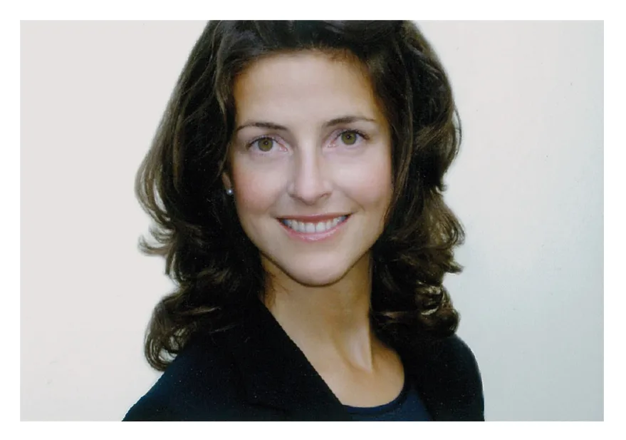angela weller, 35