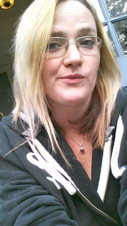 Lisa, 48