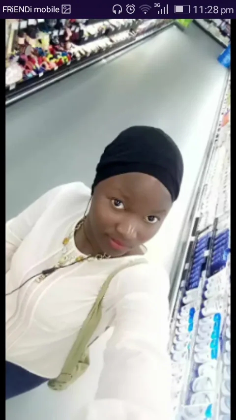 Janet, 33
