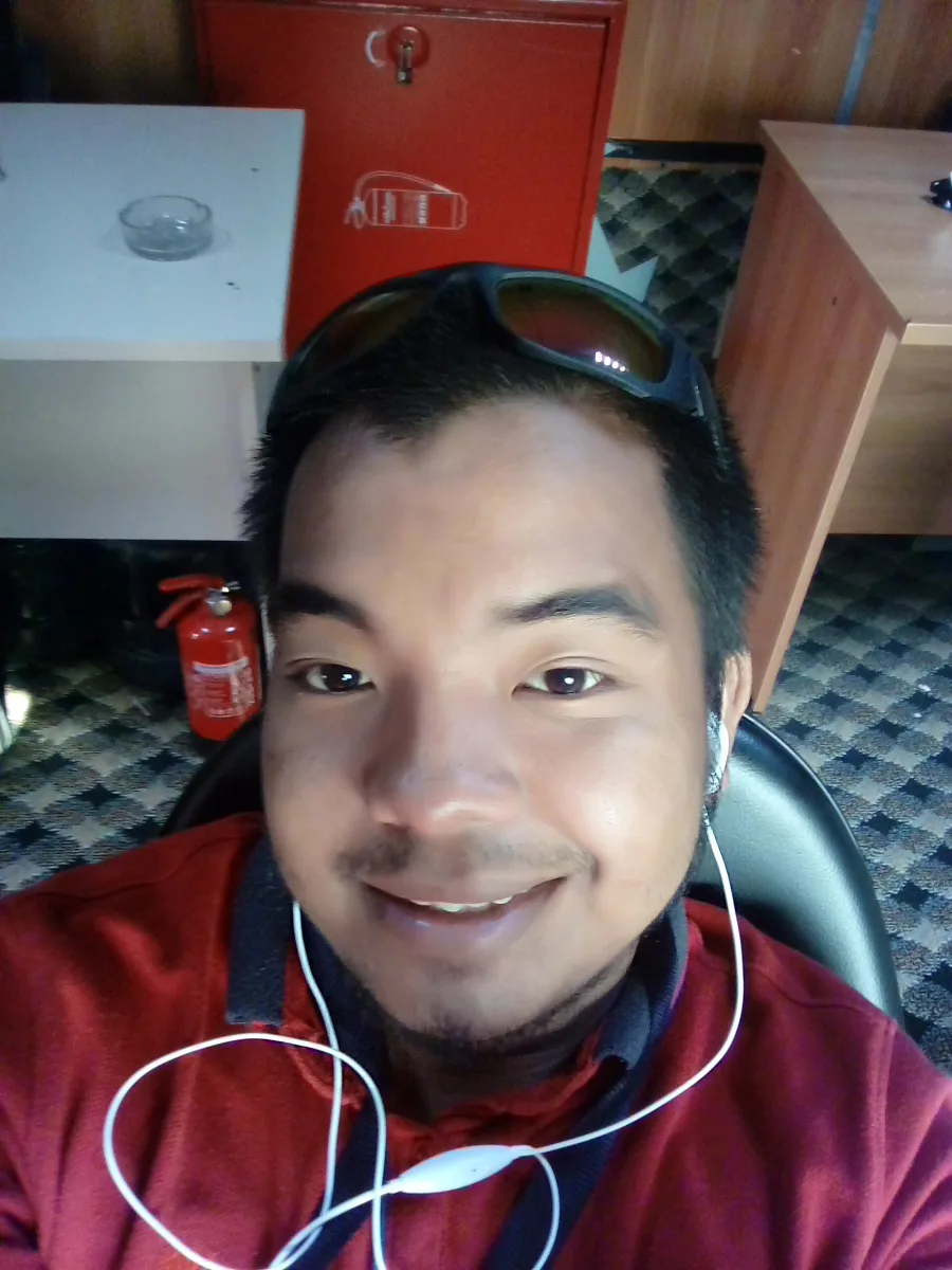 Karl, 42