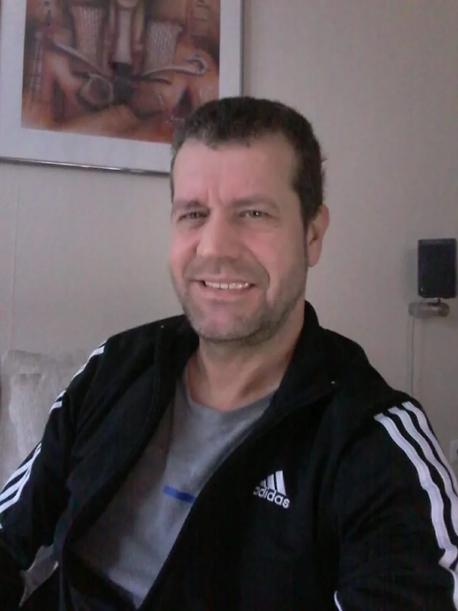 Robert, 52