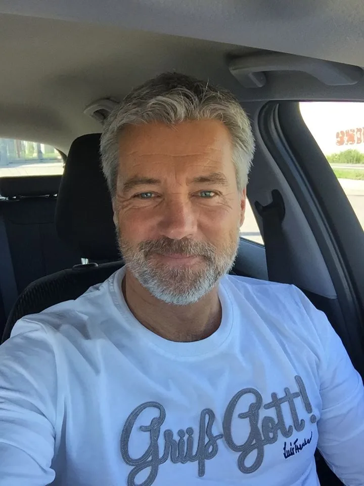 jeo schwab, 68