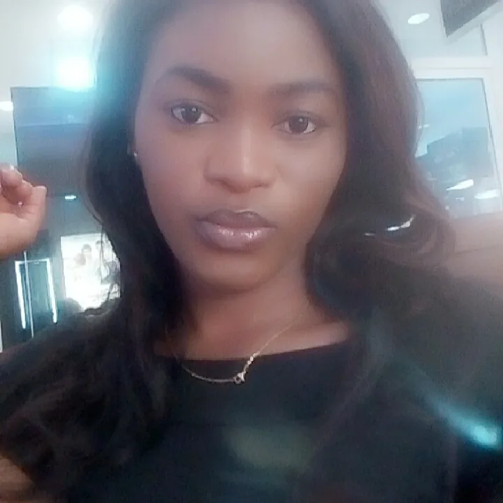Freda, 35