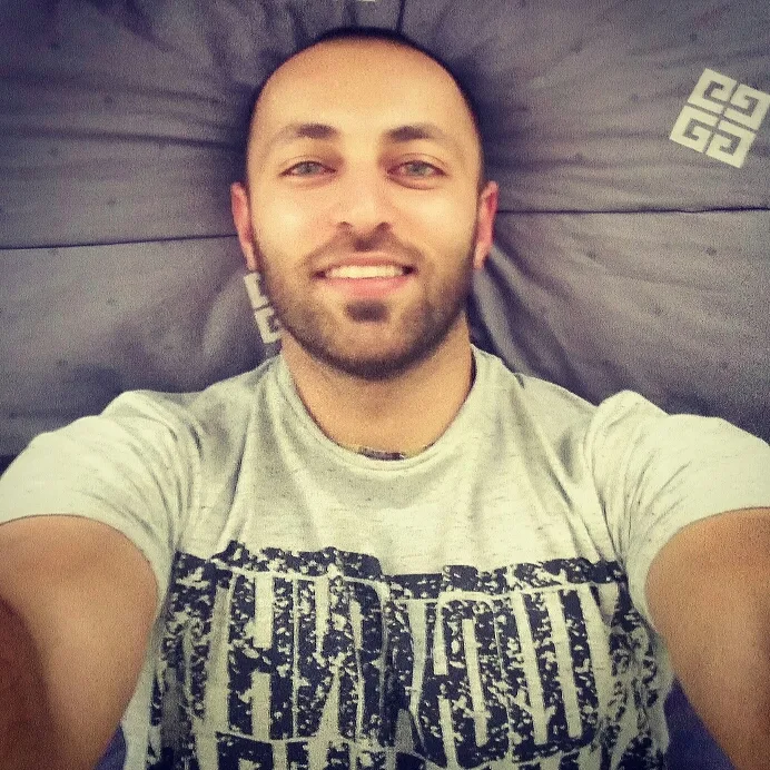 Reza, 41