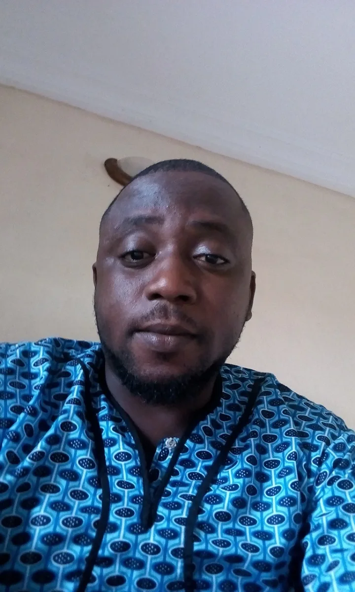 Lucasope, 37