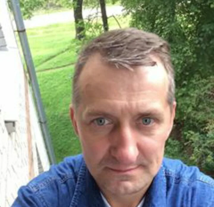 Craig Darwins, 60