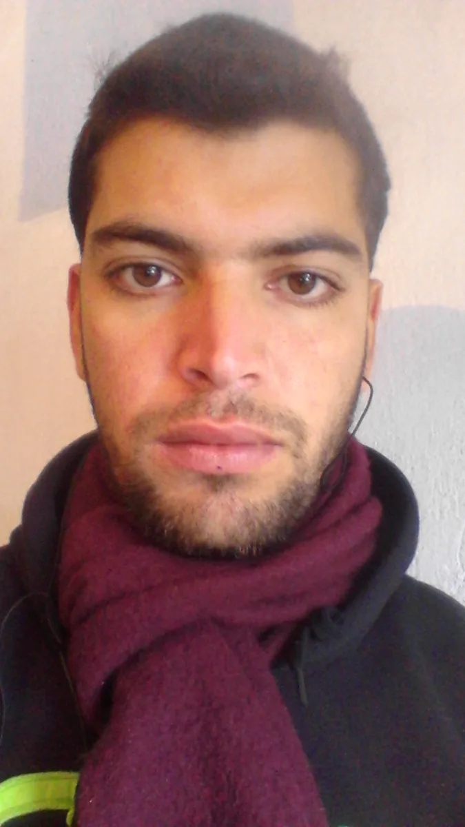 zakaria, 33