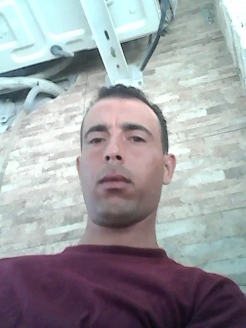 Ridha, 37