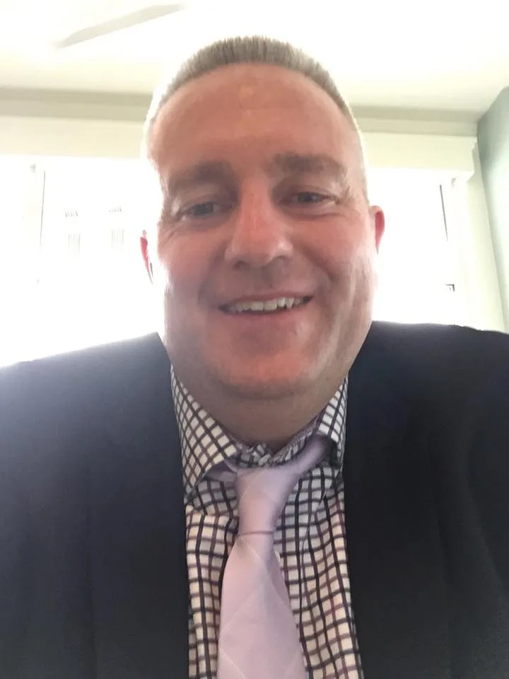 Mr,Andrew, 57