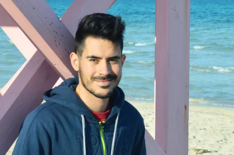 Esrlson kushal, 37
