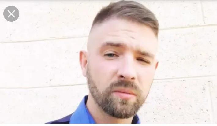 Tim, 33