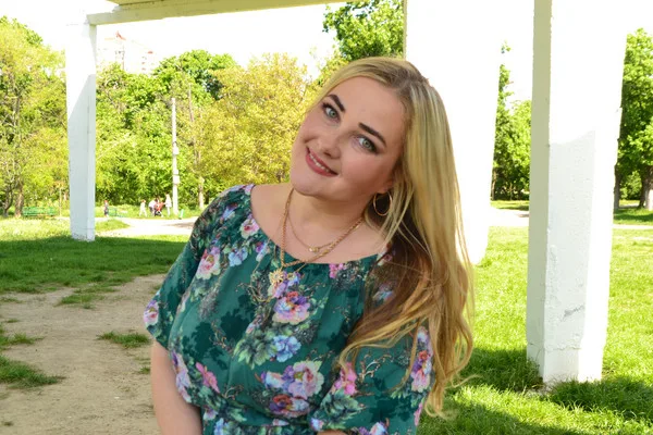Mary, 42