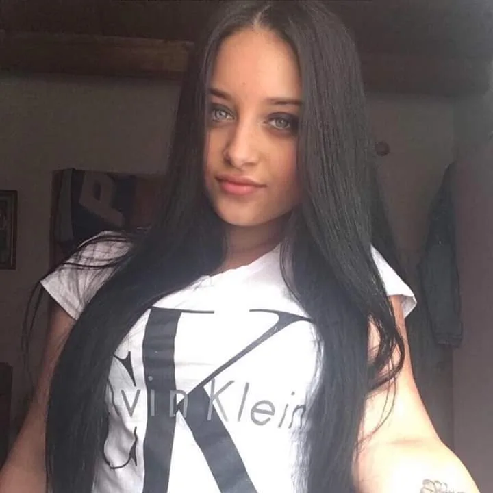 Nikki, 35