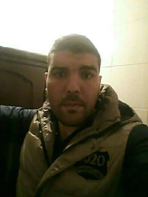 Mohamed, 37