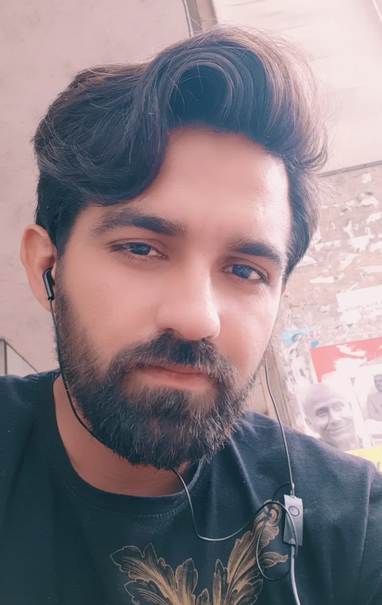 Adnan Nawaz, 32