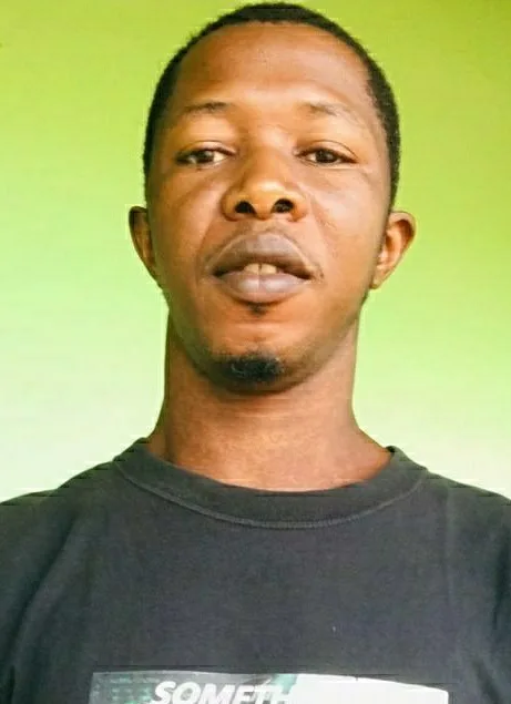 dura yansaneh, 36