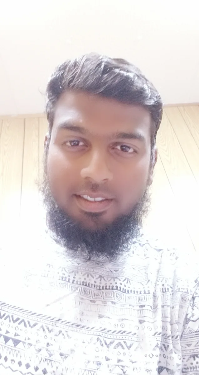 Hamza, 35