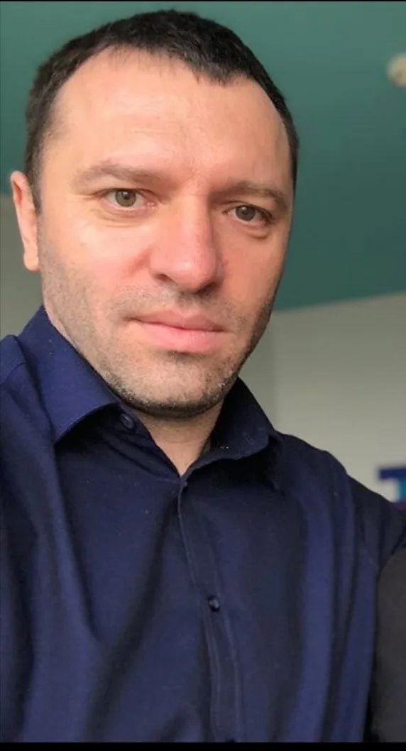 Reggie bulder, 54