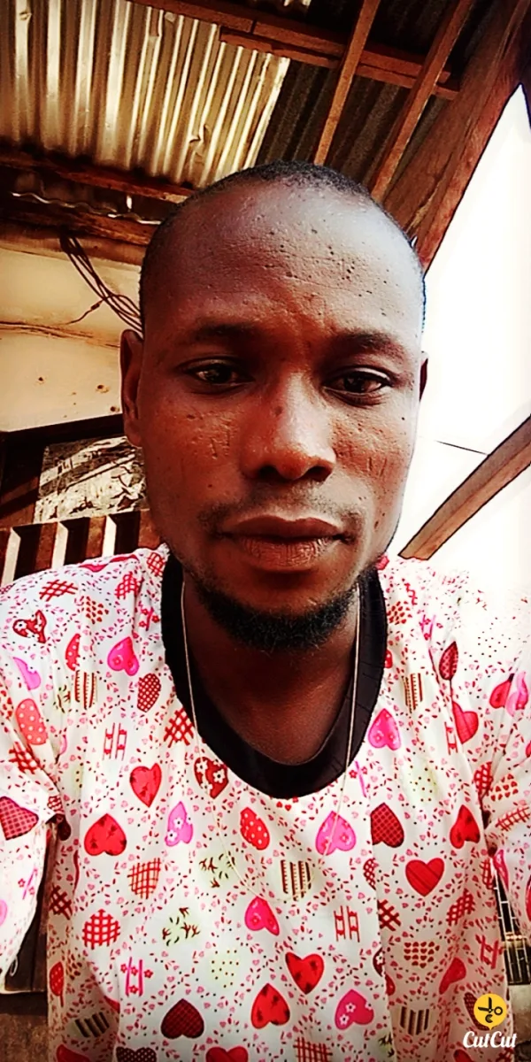 Lawal Abdulrazaq, 32