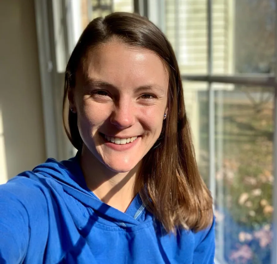 Amelia Jones, 40