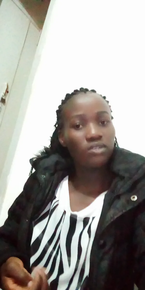 Sarah, 32