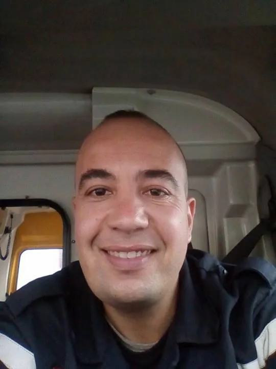 Samy, 43