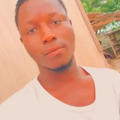 Larryn Najer