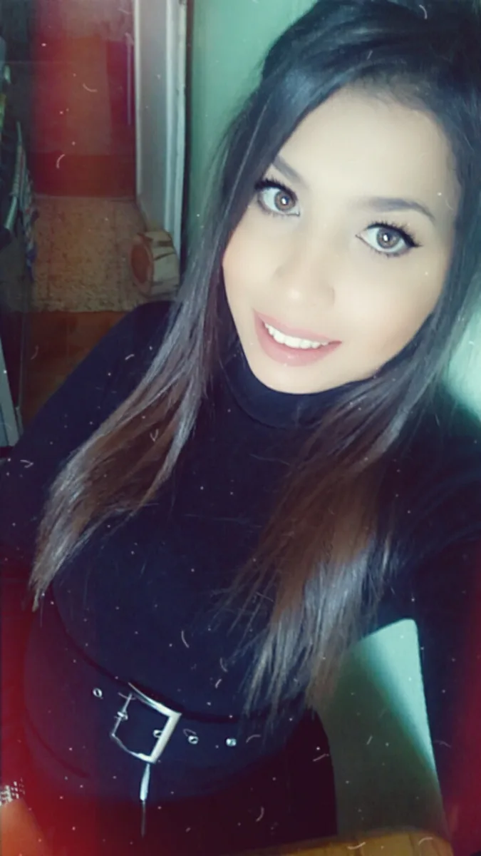 Yousra, 32