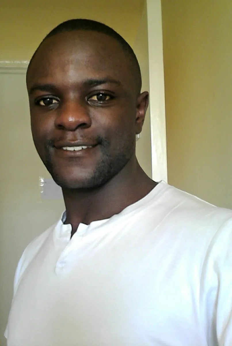 Joe, 34