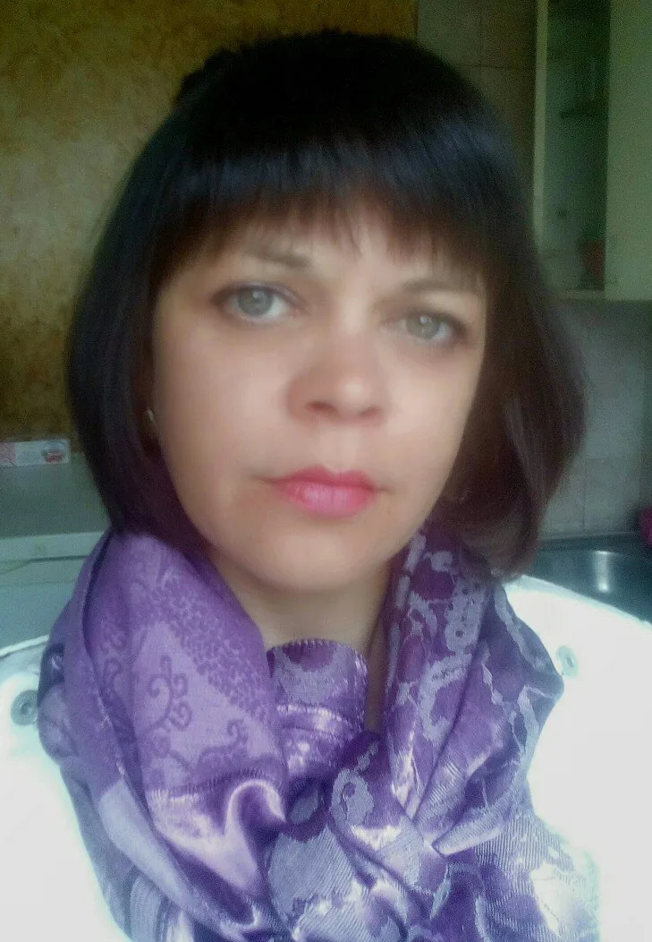 Ginger, 32