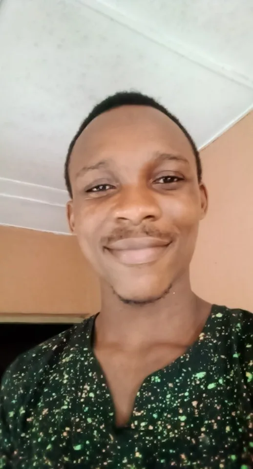 Stephen, 29