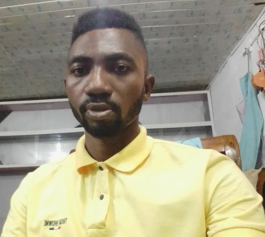 Moses oche, 32