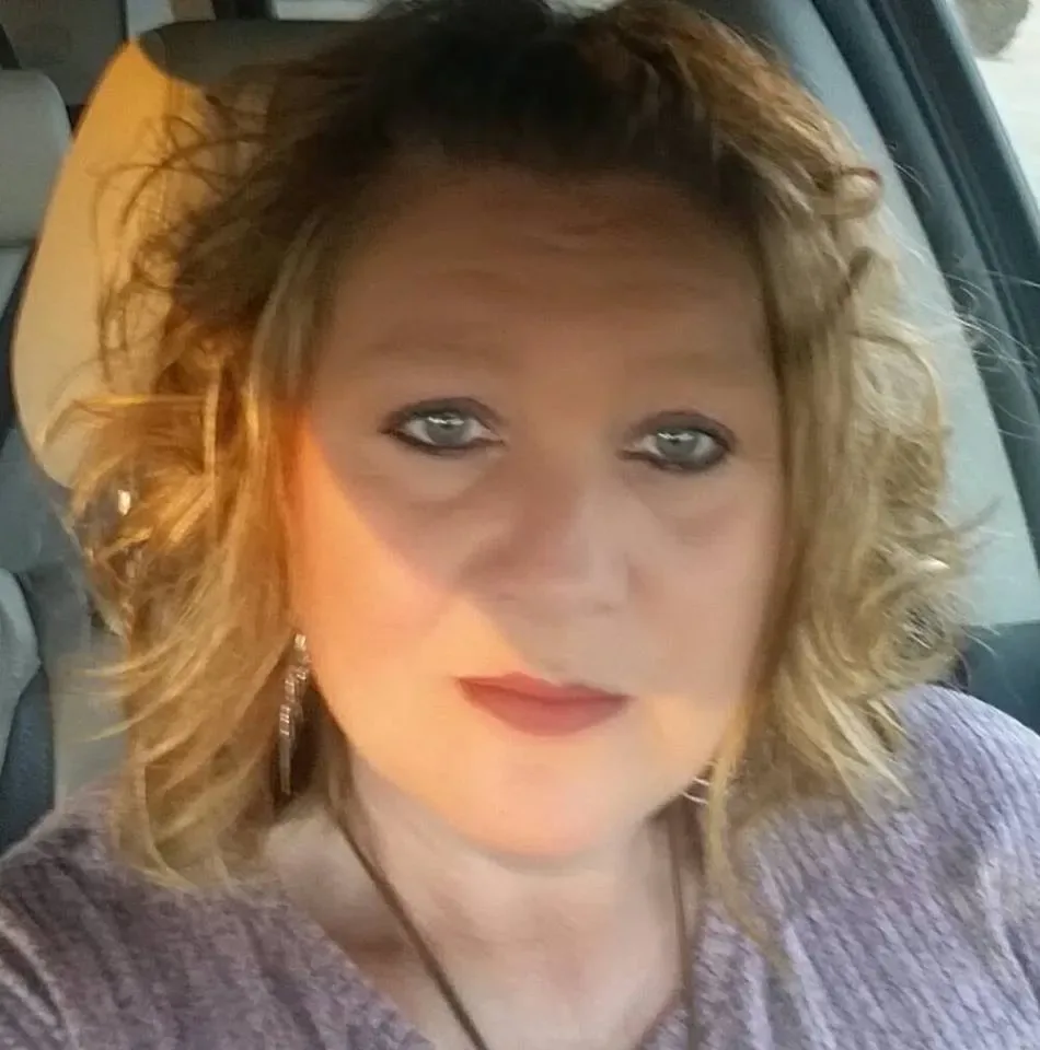 Lorialoria, 41